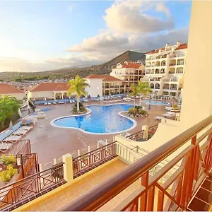 https://los-cristianos-dinastia-201-2-bedrooms-2-bathrooms-sleeps-4.tenerifehoteles.net