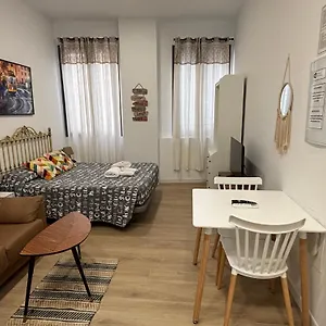 https://estudio-las-navas.hotelsincadiz.net